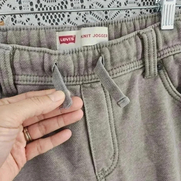 Levi's Knit Jogger Sweatpants Youth size L - Picture 3 of 8